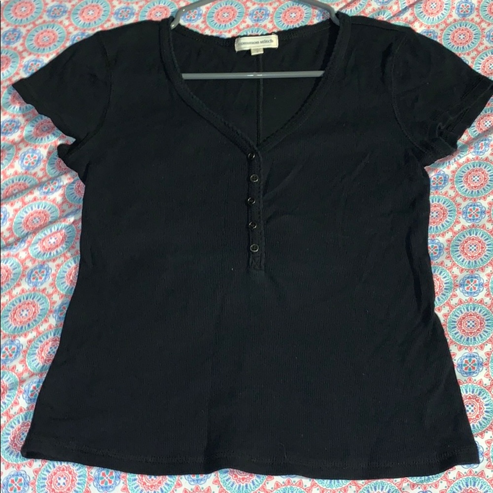 Black V neck shirt